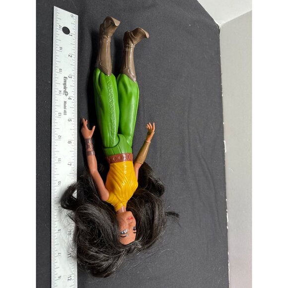 Disney Raya Doll 2020 By Hasbro - 11" Tall Yellow Top & Green Pants Articulated - Picture 3 of 5